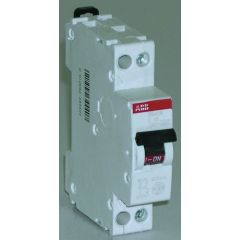 Disjoncteur modulaire courbe C 10A